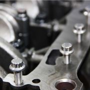 Снимка  на 2.5 TFSI EA855 evo Upgrade Bolts Block ARP 21rs409