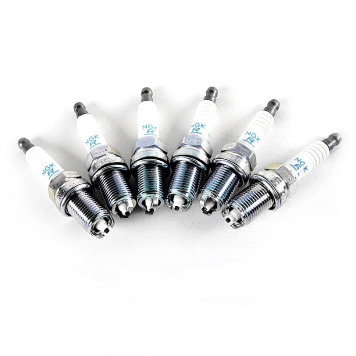 Снимка на VR6 TURBO Sparkplugs NGK 21vr699